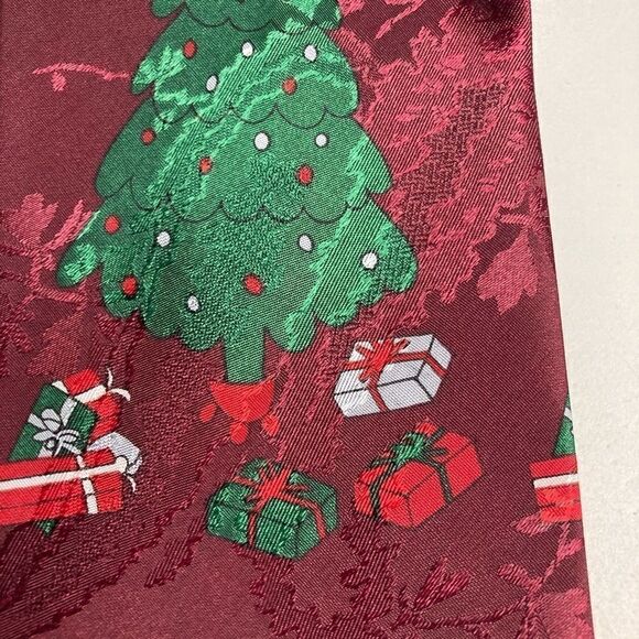 RENAISSANCE, Christmas Men’s Tie, Hand Made, imported by N. B. Silk Trad Co. - Picture 6 of 12